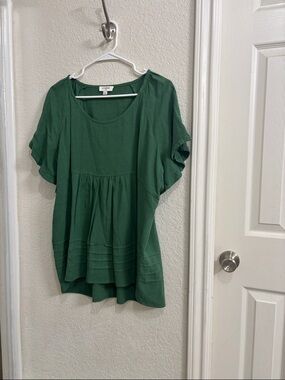 Umgee Emerald Green Flutter Sleeve Peplum Tunic